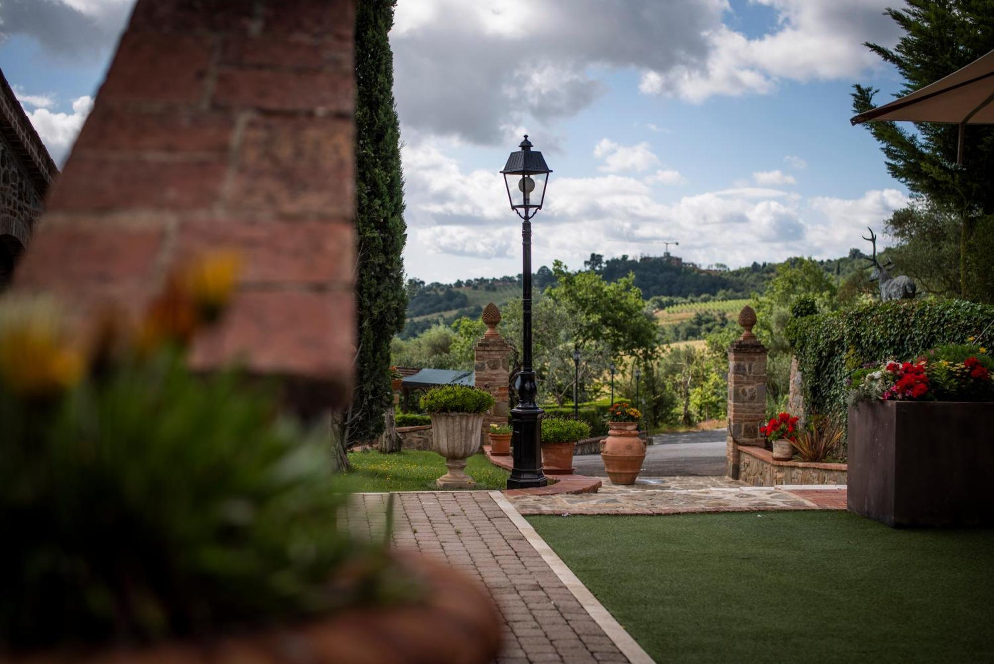 Montefollonico Poggio Paradiso Resort & Spa מראה חיצוני תמונה