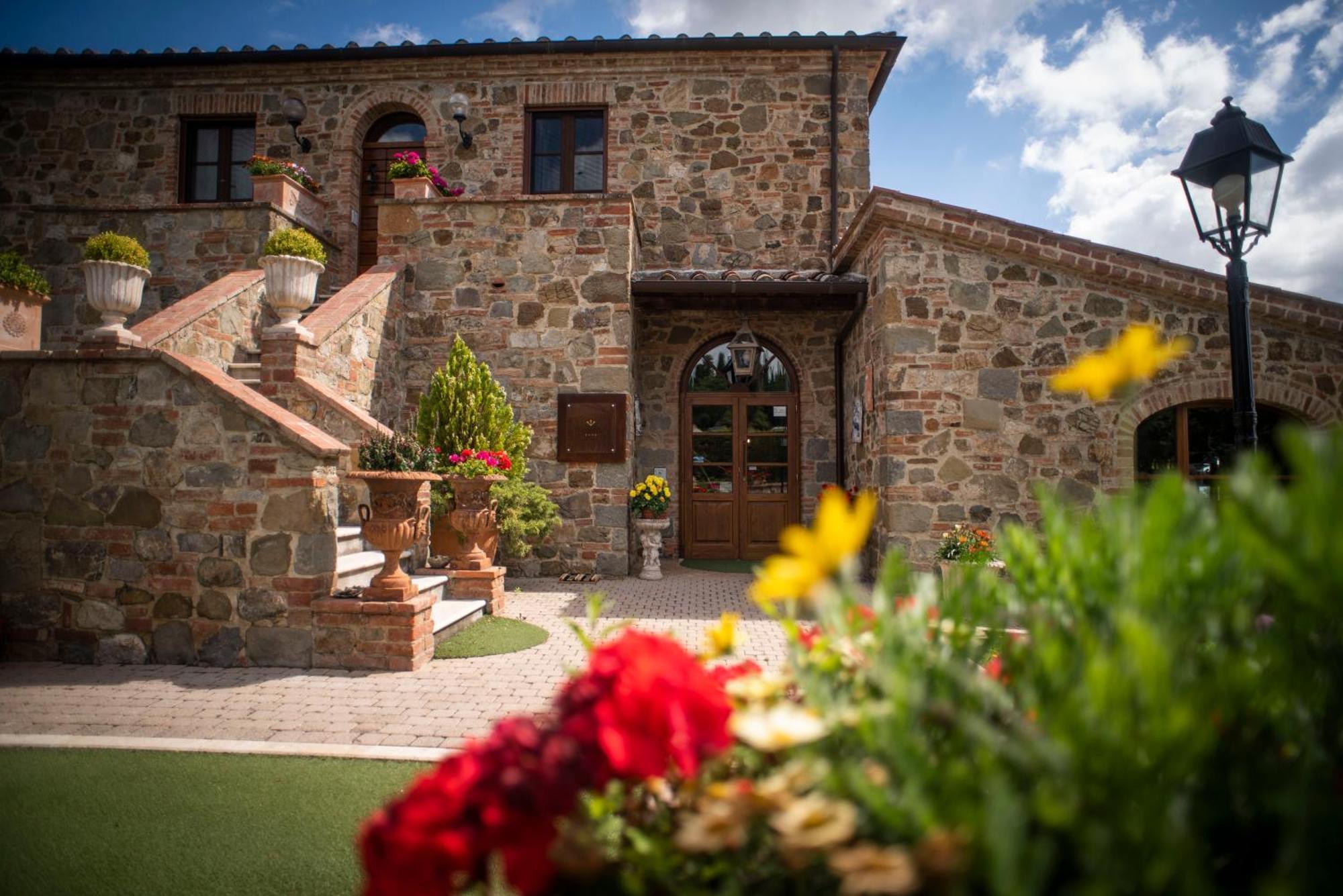 Montefollonico Poggio Paradiso Resort & Spa מראה חיצוני תמונה