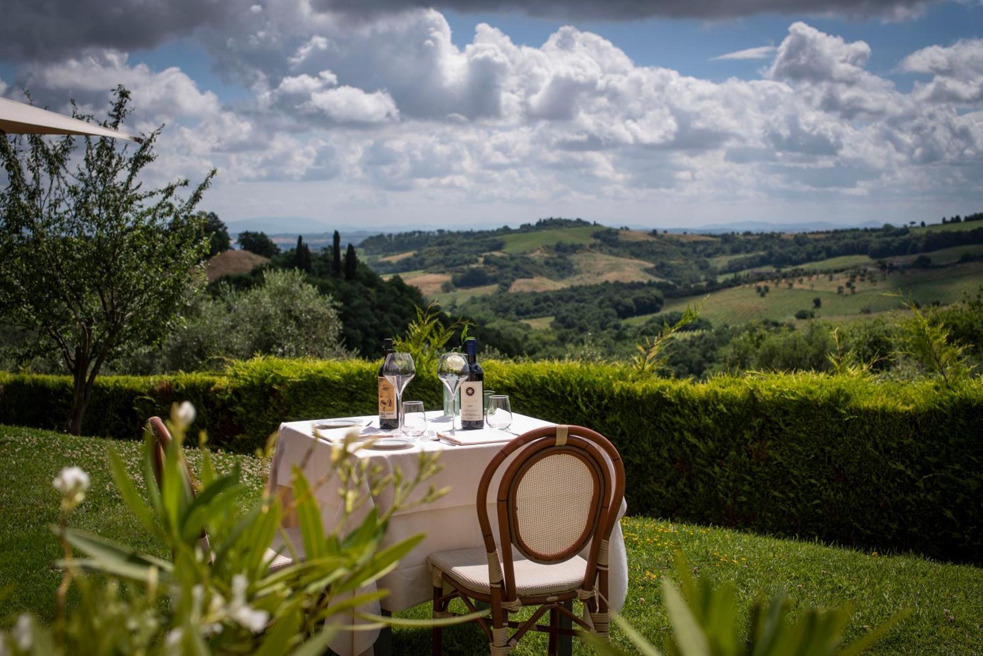 Montefollonico Poggio Paradiso Resort & Spa מראה חיצוני תמונה
